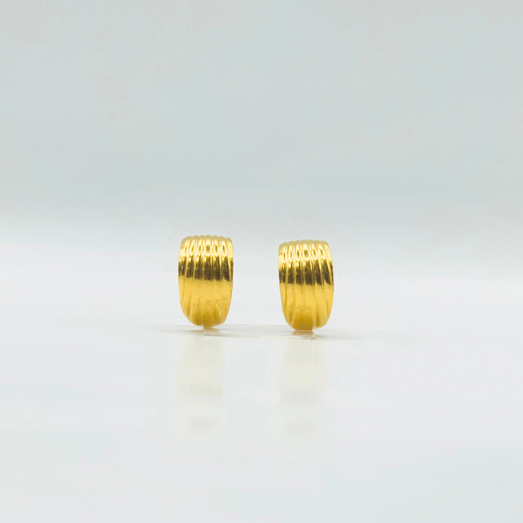 Hoop Line Gold Earring