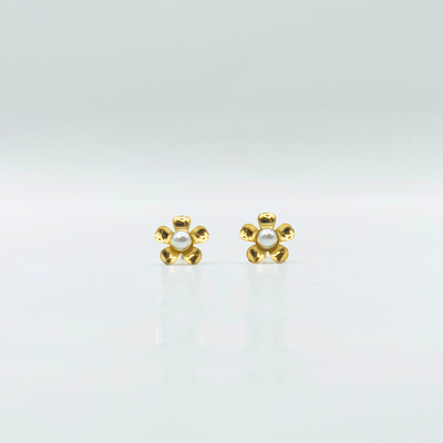 Flower with 3mm Pearl | Stainless Steel | 18K Gold Plated